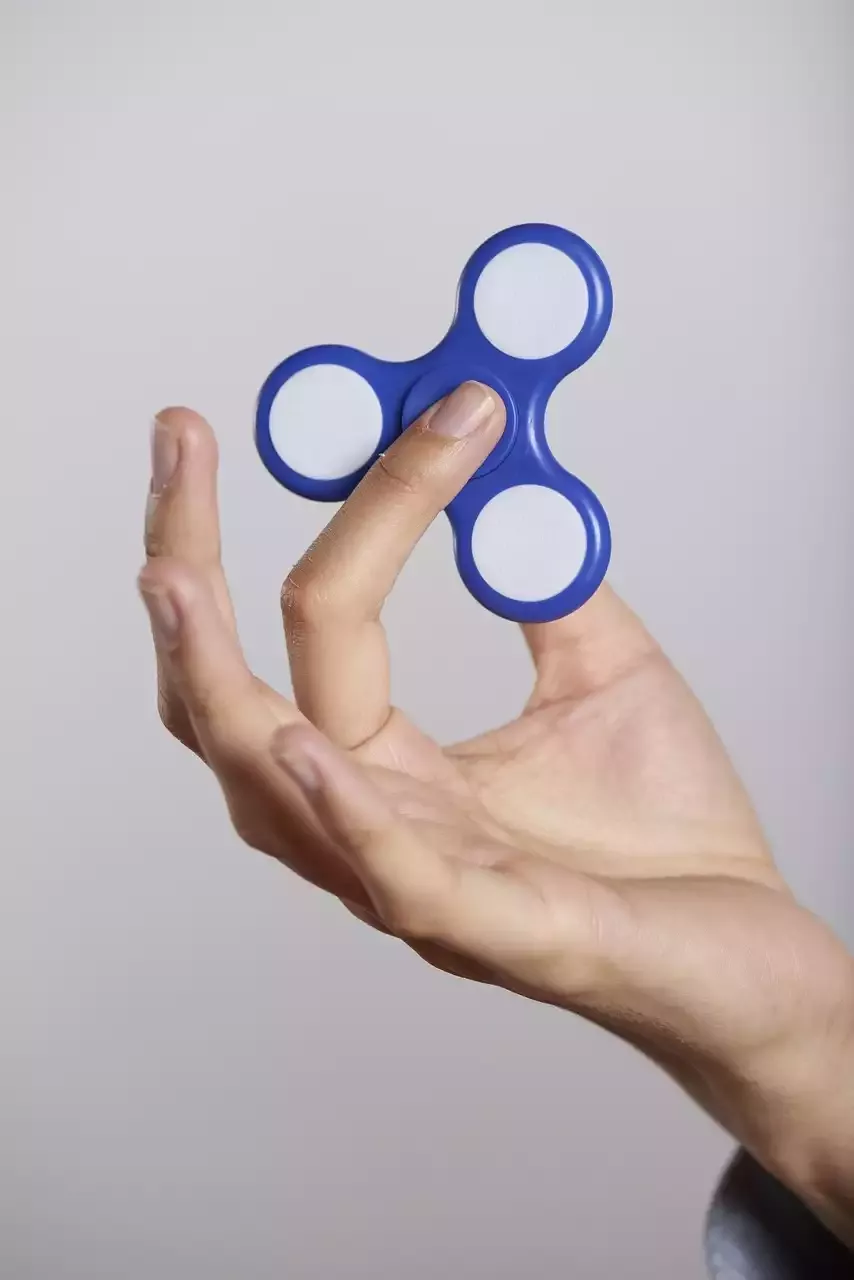 כיצד להישאר ממוקד ולהימנע מהסחות דעת בבית